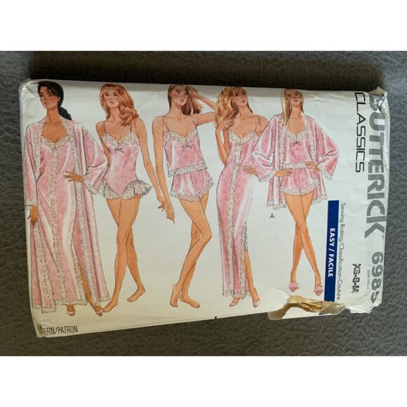 Butterick 6985 Sewing Pattern Robe Nightgown Panties Misses Size XS/S/M 1988 - Picture 1 of 2